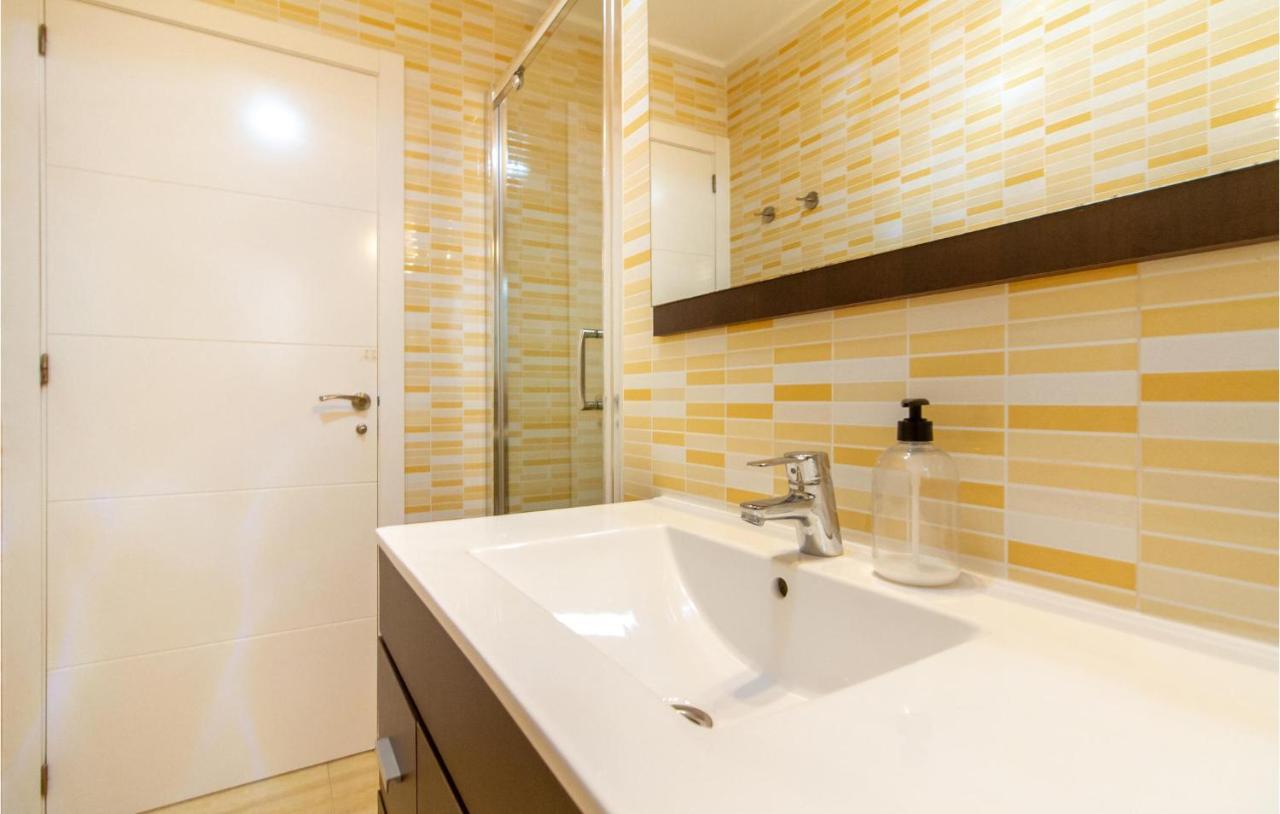 Nice Apartment In Santa Pola With House Sea View Exteriör bild